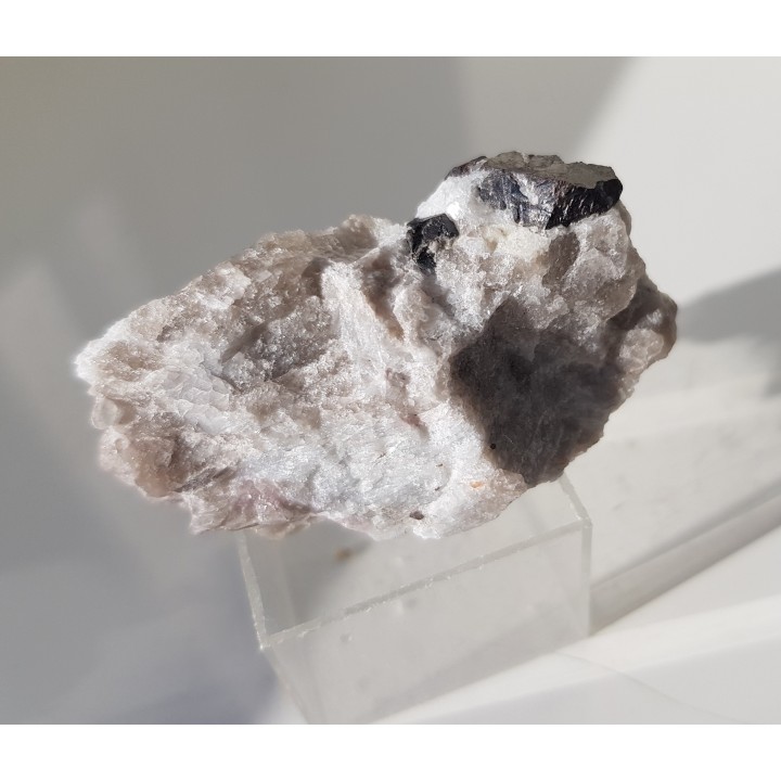 Krystaliczny kasyteryt w pegmatycie z Piławy Grn.