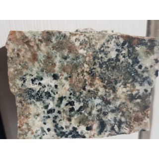 Okaz skarnu z Podzamka k. Kłodzka