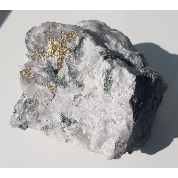 Piryt na kwarcu z Jarnołtówka