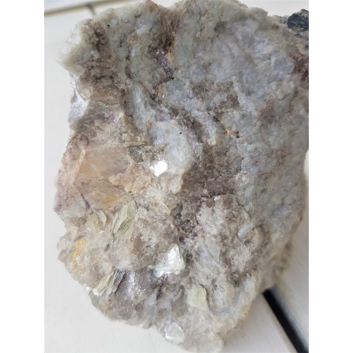 Beryl litowo-cezowy (worobiewit, morganit)) z Piławy Grn.