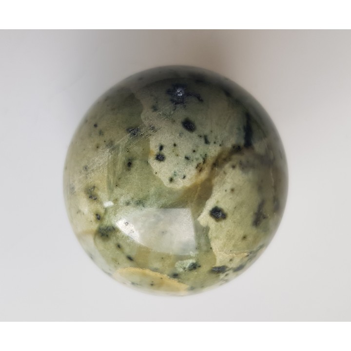 Kula z nefrytu z Jordanowa Śląskiego