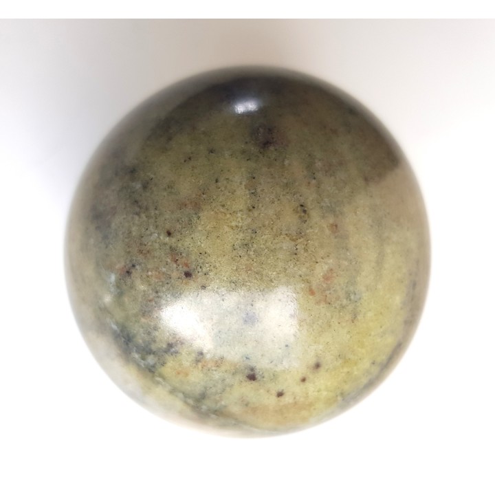 Kula z ofikalcytu z Gromnika k. Strzelina