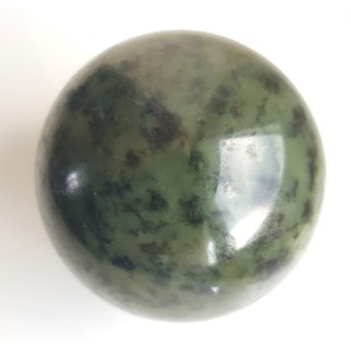 Kula z nefrytu z Jordanowa Śląskiego