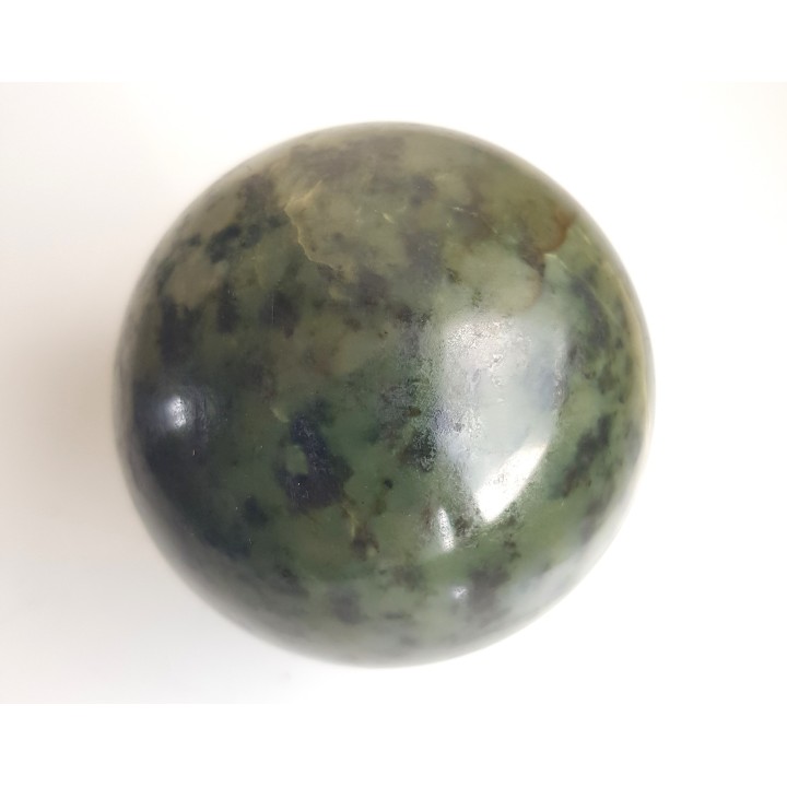 Kula z nefrytu z Jordanowa Śląskiego