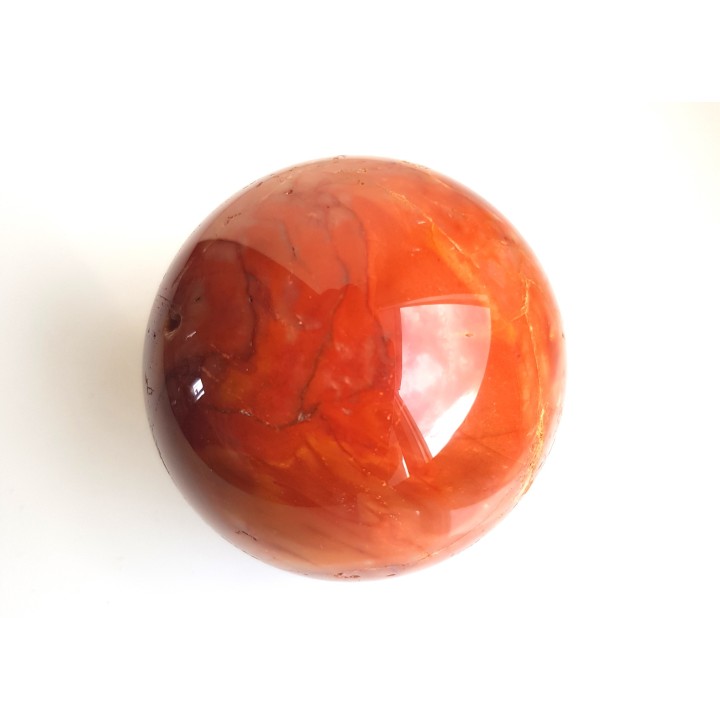 Piękna kula z barwnego chalcedonu z aluwiów Nysy Kłodzkiej