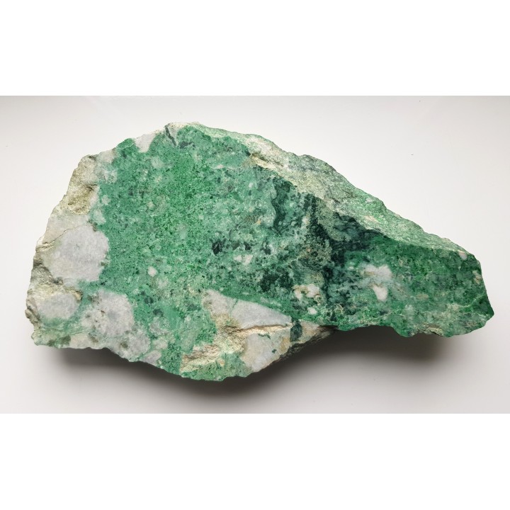 Spektakularny okaz jadeitu ze złoża Itmurundinskoje