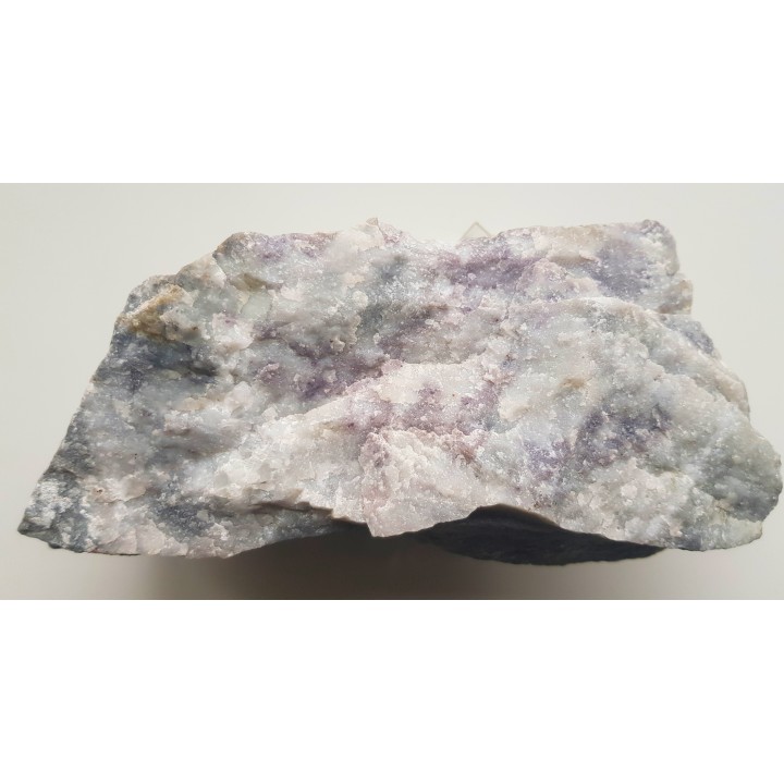 Marmur dolomitowy ze spinelami właściwymi z Łażan k. Żarowa