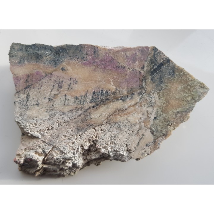 Fioletowo-zielony rodingit z Nasławic