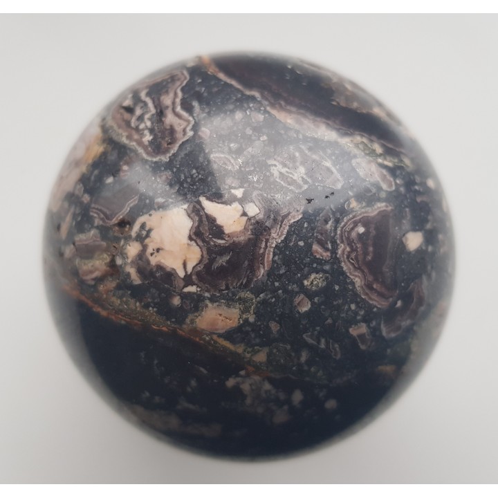 Piękna kula z rudy wstęgowej z Kosowa