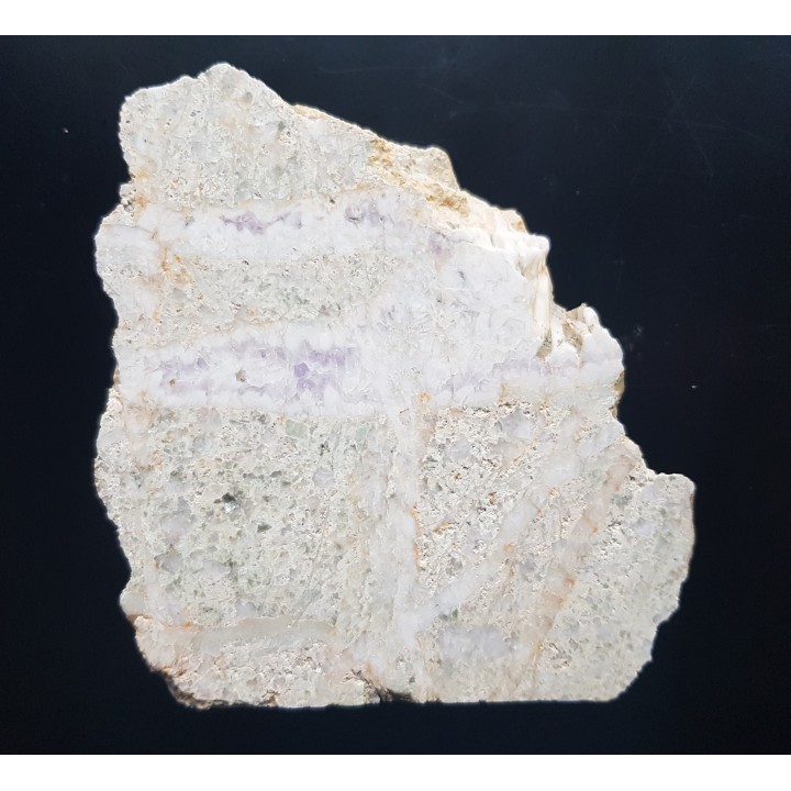 Żyła kwarcowo-ametystowa z Masywu Ślęży