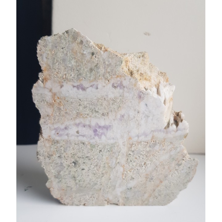 Żyła kwarcowo-ametystowa z Masywu Ślęży