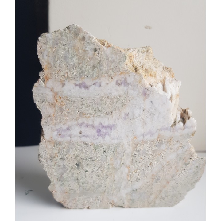 Żyła kwarcowo-ametystowa z Masywu Ślęży