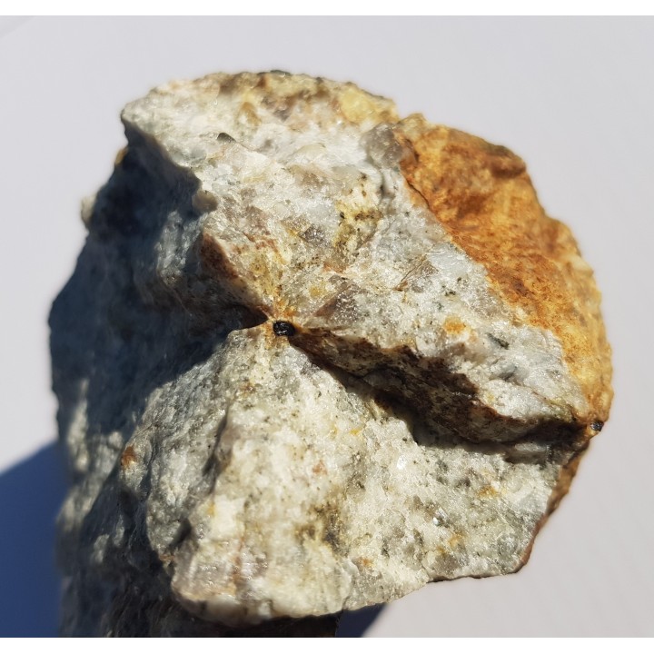 Allanit w pegmatycie z Koźmic, Wzg. Strach