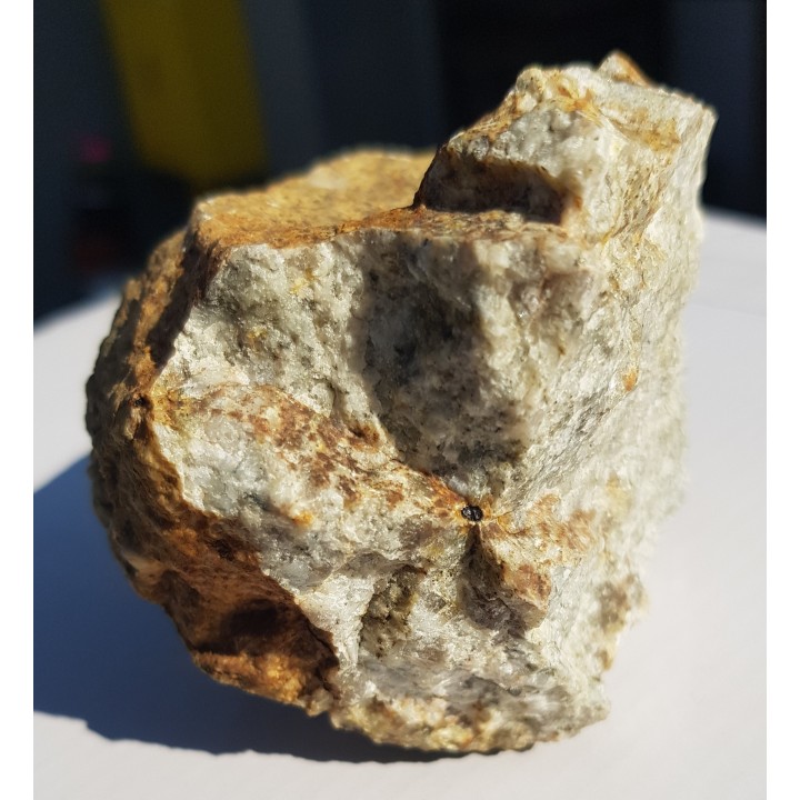 Allanit w pegmatycie z Koźmic, Wzg. Strach