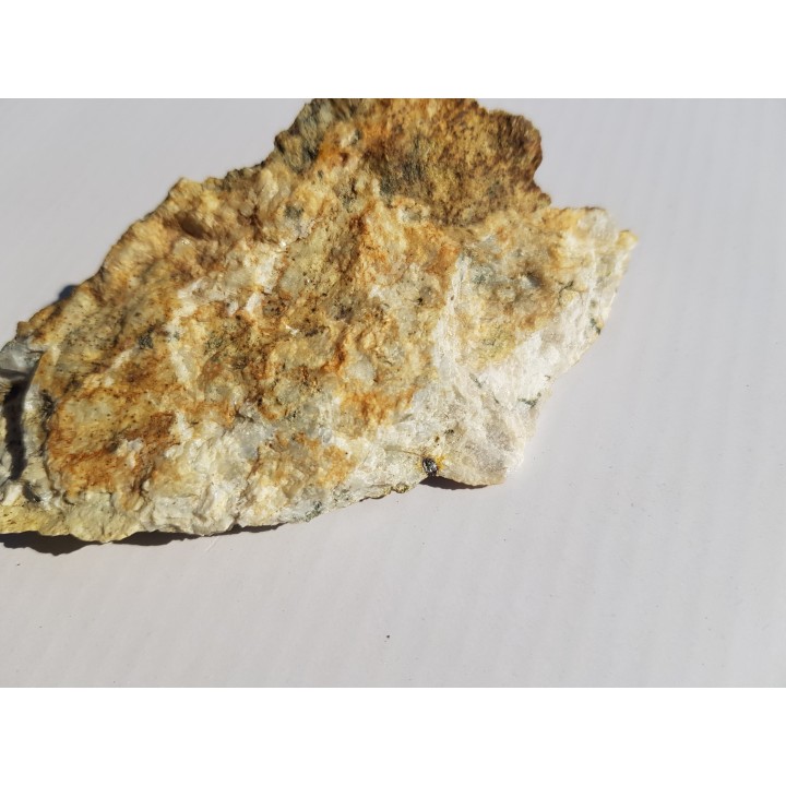 Allanit w pegmatycie z Koźmic, Wzg. Strach