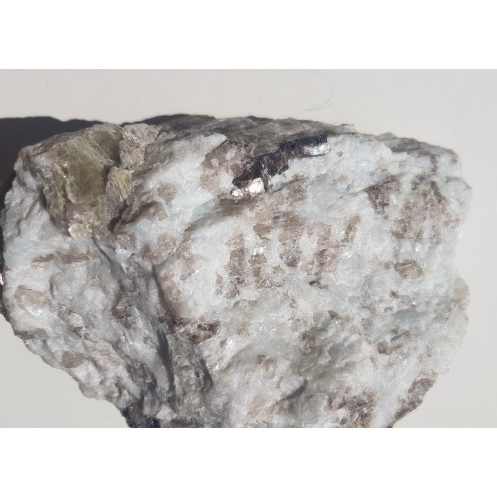 Krystaliczny kasyteryt w pegmatycie z Piławy Grn.