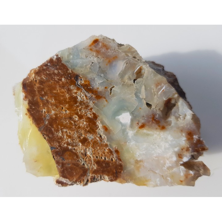 Polerowany okaz opalu ze Szklar