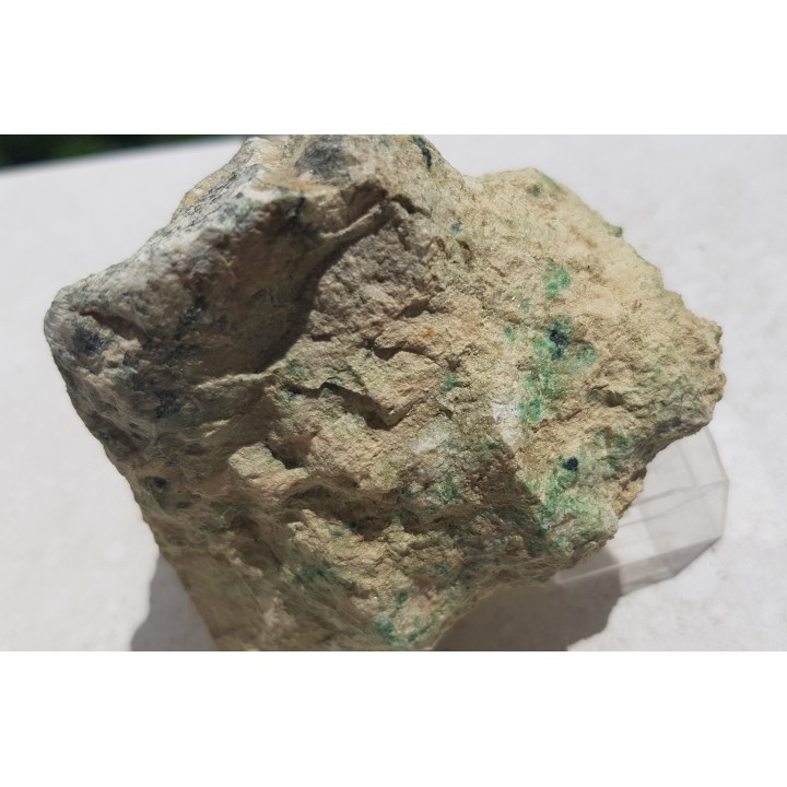 Grossular chromowy i spinel chromowy z Nasławic