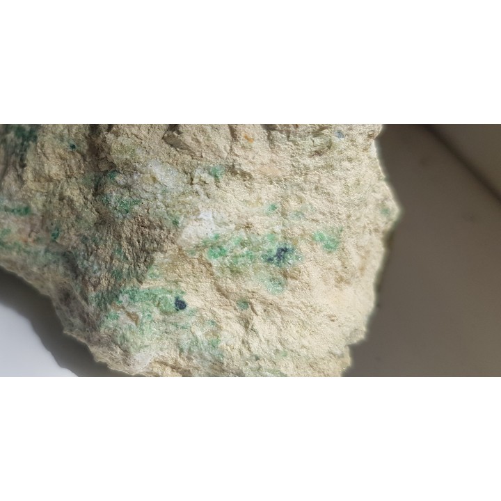 Grossular chromowy i spinel chromowy z Nasławic