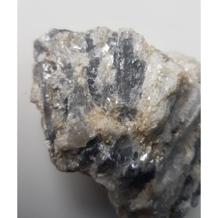 Pryzmatyn, rzadki boranokrzemian ze Szwecji