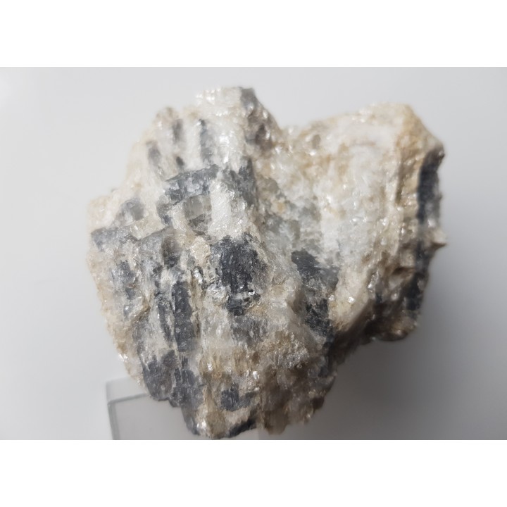 Pryzmatyn, rzadki boranokrzemian ze Szwecji