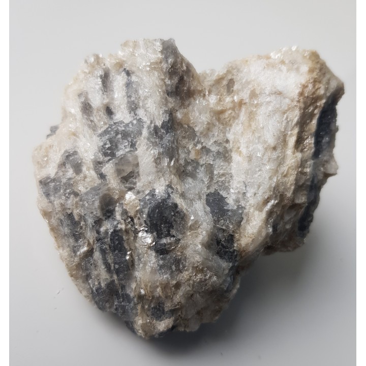 Pryzmatyn, rzadki boranokrzemian ze Szwecji