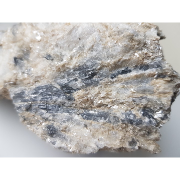 Pryzmatyn, rzadki boranokrzemian ze Szwecji