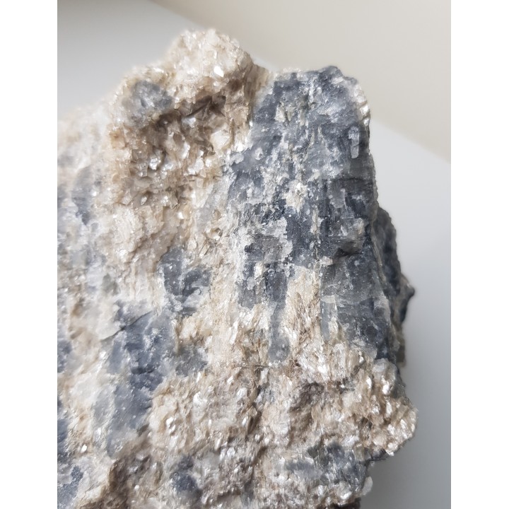 Pryzmatyn, rzadki boranokrzemian ze Szwecji