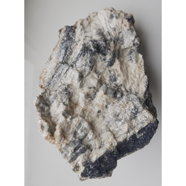 Pryzmatyn, rzadki boranokrzemian ze Szwecji