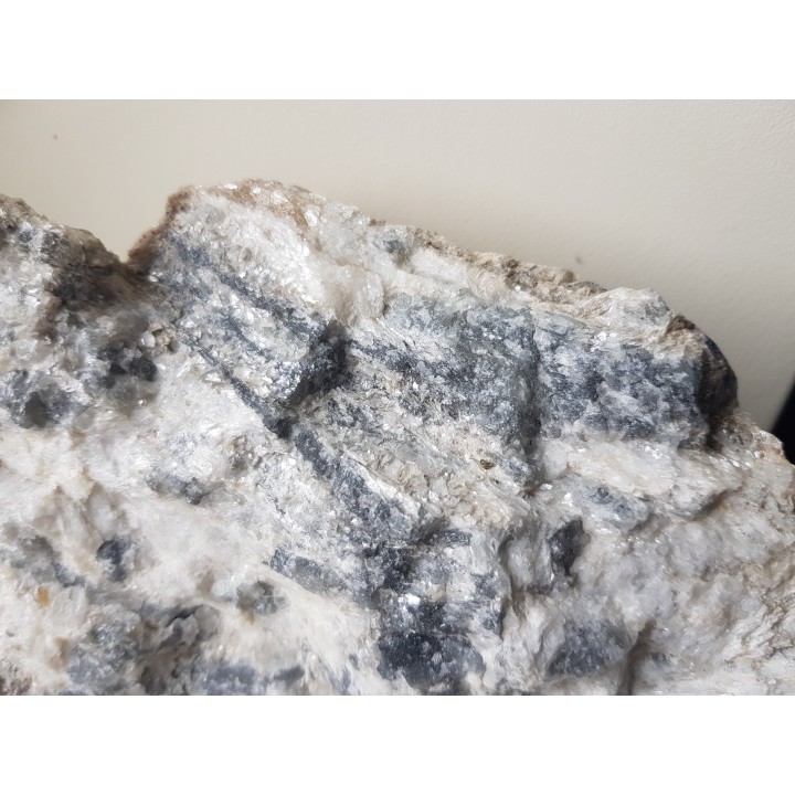 Pryzmatyn, rzadki boranokrzemian ze Szwecji