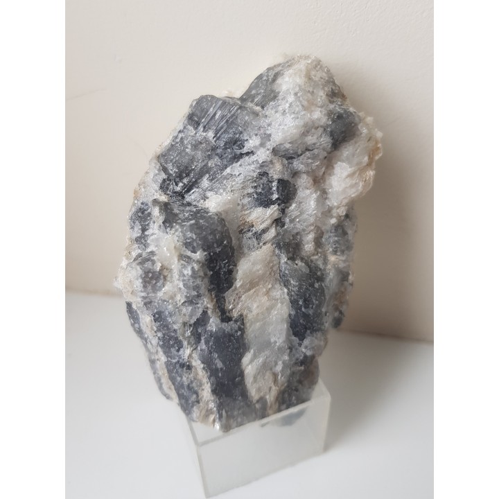 Pryzmatyn, rzadki boranokrzemian ze Szwecji