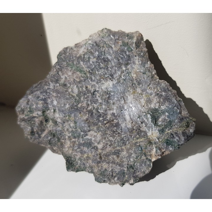 Skapolit w skarnie ze Svappavaary, Norrbotten (Szwecja)