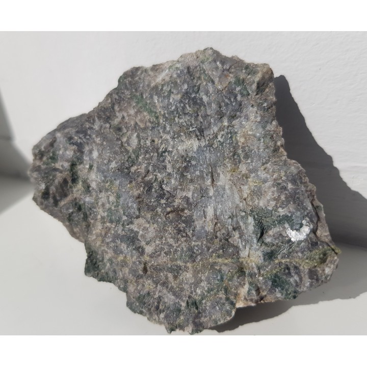 Skapolit w skarnie ze Svappavaary, Norrbotten (Szwecja)