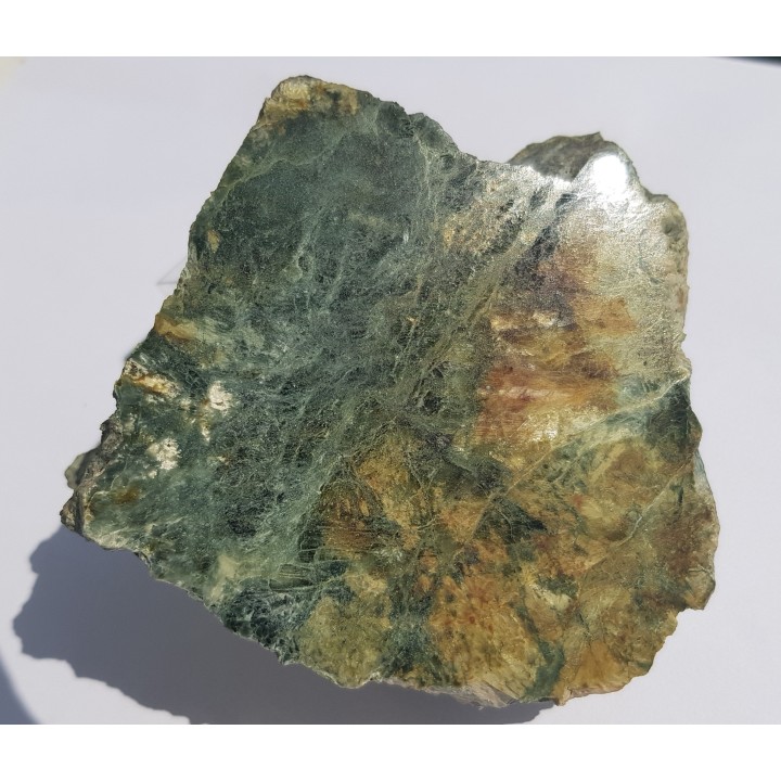 Iryzujący diopsyd ze Złotego Stoku