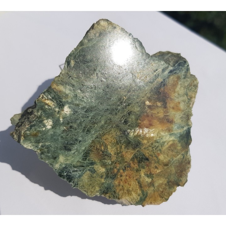 Iryzujący diopsyd ze Złotego Stoku