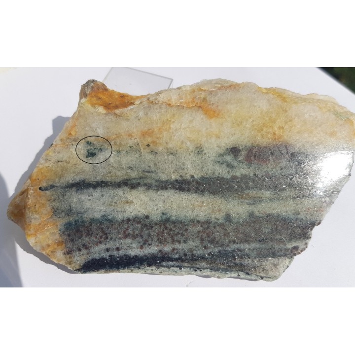 Gahnit (spinel cynkowy) z Gierczyna