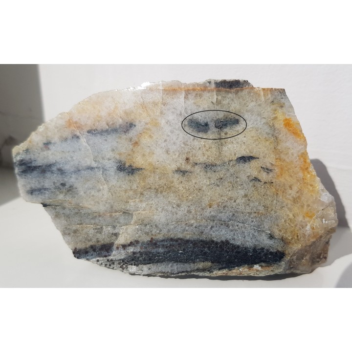 Gahnit (spinel cynkowy) z Gierczyna