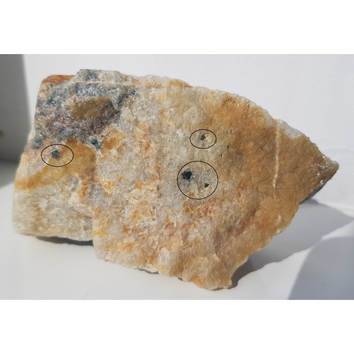 Gahnit (spinel cynkowy) z Gierczyna