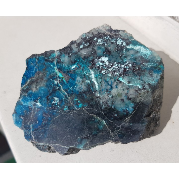 Shattuckit, kupryt w rudzie Cu i Au z Namibii