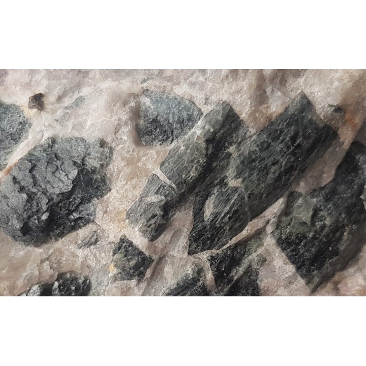 Elbait oraz cyrkon z Piławy Grn.