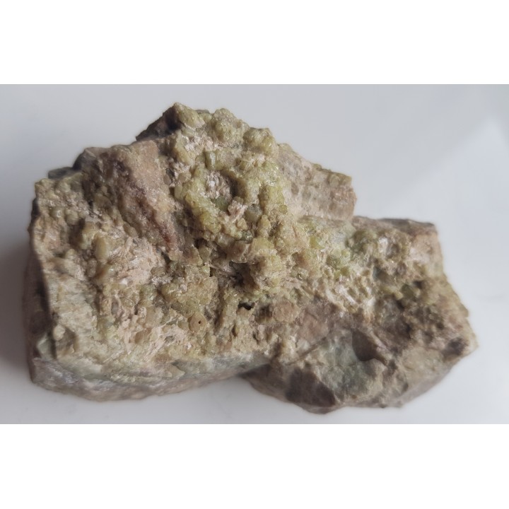 Krystaliczny wezuwian z Nasławic