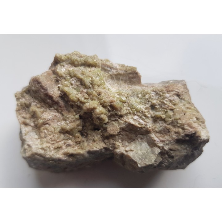 Krystaliczny wezuwian z Nasławic